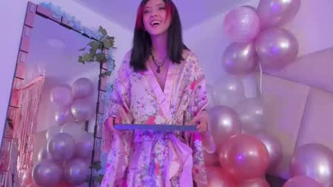 Snapshot of bonniecute_ chatting on 9, 3, 2025   online show from 9, 3, 2025