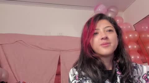 Snapshot of bonniecute_ chatting on 11, 3, 2025   online show from 11, 3, 2025