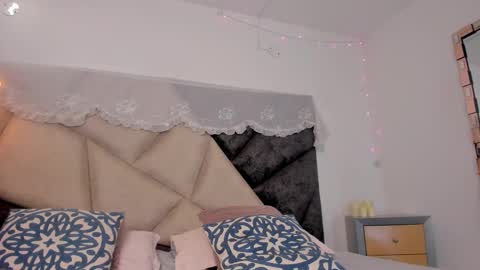   online show from 23, 3, 2026