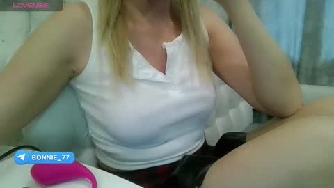 Snapshot of bonnieexcite chatting on 13, 9, 2025 BonnieExcite online show from 13, 9, 2025