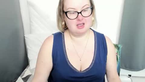 Snapshot of bonnieshining chatting on 2, 2, 2026 Bonnie online show from 2, 2, 2026