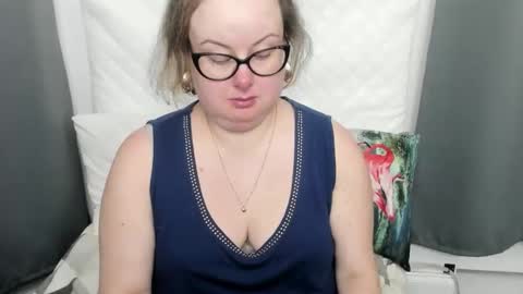 Snapshot of bonnieshining chatting on 7, 2, 2026 Bonnie online show from 7, 2, 2026