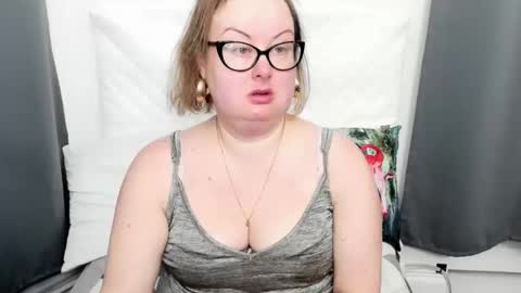 Snapshot of bonnieshining chatting on 3, 3, 2026 Bonnie online show from 3, 3, 2026