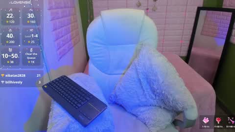 Snapshot of bonnieshyy chatting on 7, 2, 2025 Bonnie online show from 7, 2, 2025