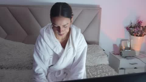Snapshot of bonnieshyy chatting on 24, 5, 2026 Bonnie online show from 24, 5, 2026