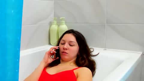 Bonny Kimberly online show from 1, 1, 2025