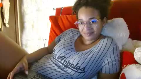Snapshot of bonvivantb chatting on 18, 12, 2024 Queen Bon Vivantt online show from 18, 12, 2024