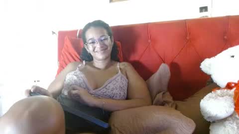 Snapshot of bonvivantb chatting on 2, 1, 2025 Queen Bon Vivantt online show from 2, 1, 2025