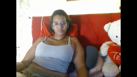 Snapshot of bonvivantb chatting on 6, 1, 2025 Queen Bon Vivantt online show from 6, 1, 2025