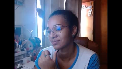 Snapshot of bonvivantb chatting on 6, 2, 2025 Queen Bon Vivantt online show from 6, 2, 2025