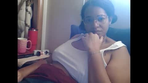 Snapshot of bonvivantb chatting on 9, 9, 2025 Queen Bon Vivantt online show from 9, 9, 2025