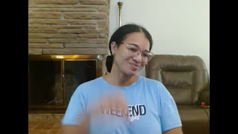 Snapshot of bonvivantb chatting on 15, 9, 2025 Queen Bon Vivantt online show from 15, 9, 2025