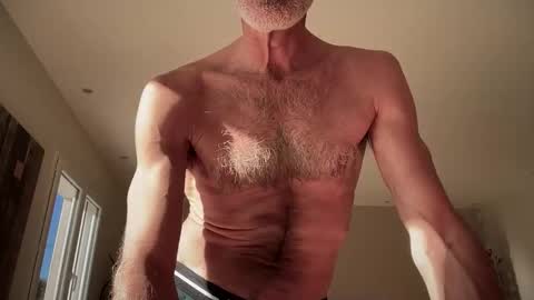 Snapshot of bonzo21 chatting on 9, 11, 2025 bonzo21 online show from 9, 11, 2025