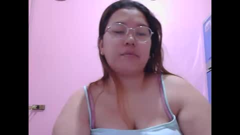 Snapshot of boobsiemarie chatting on 30, 4, 2026 MommyMarie-Singlemom of 2. online show from 30, 4, 2026