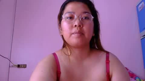 Snapshot of boobsiemarie chatting on 1, 5, 2026 MommyMarie-Singlemom of 2. online show from 1, 5, 2026