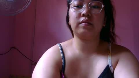 Snapshot of boobsiemarie chatting on 21, 5, 2026 MommyMarie-Singlemom of 2. online show from 21, 5, 2026