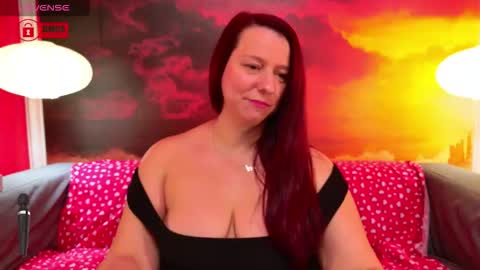 Snapshot of boobyianax chatting on 17, 11, 2025 BoobyIANAx online show from 17, 11, 2025