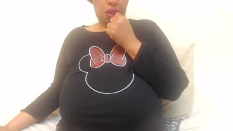 Snapshot of boobyqueen24 chatting on 23, 6, 2026 boobyqueen online show from 23, 6, 2026