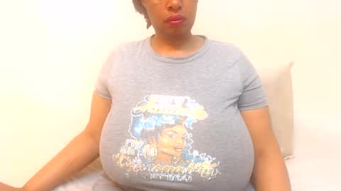 Snapshot of boobyqueen24 chatting on 6, 7, 2026 boobyqueen online show from 6, 7, 2026
