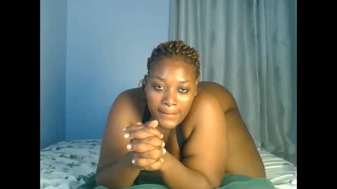 Snapshot of booty_panther chatting on 7, 10, 2025 sandrah online show from 7, 10, 2025