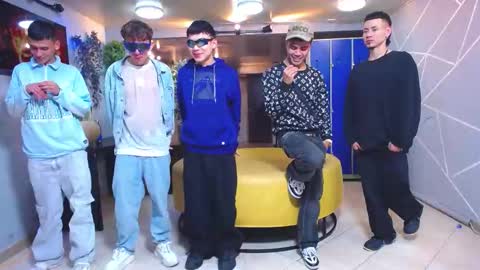 Snapshot of boschcz chatting on 27, 9, 2025 THOMAS AND DAMIAND online show from 27, 9, 2025