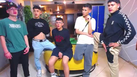 Snapshot of boschcz chatting on 1, 10, 2025 THOMAS AND DAMIAND online show from 1, 10, 2025