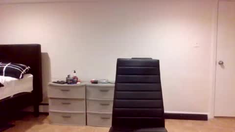 The Italian Boss  online show from 16, 11, 2025