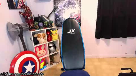 Snapshot of bouncinbooty chatting on 20, 2, 2025 Pumpkin Butt online show from 20, 2, 2025