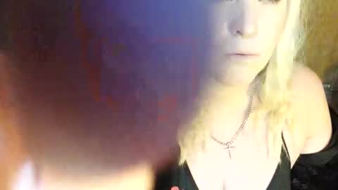 bouncybella28 online show from 10, 11, 2025