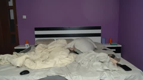 Snapshot of bouth_dream chatting on 12, 10, 2025 Angel-Boy online show from 12, 10, 2025