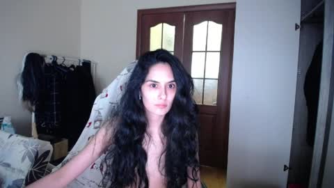 Helen  online show from 27, 3, 2026