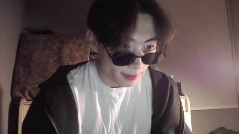 boxman556990 online show from 19, 1, 2025