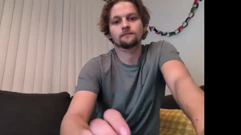 boy39957273 online show from 18, 1, 2025