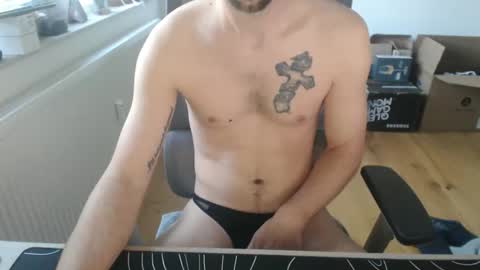 Snapshot of boy_t0y89 chatting on 16, 4, 2026 boy_t0y89 online show from 16, 4, 2026