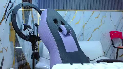 boy_tatto77 online show from 23, 3, 2026