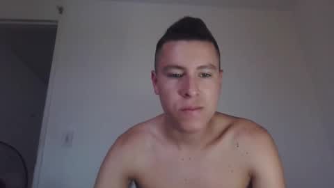 Snapshot of boycock777 chatting on 28, 9, 2025 Tommy - OnFns  tommy  874 online show from 28, 9, 2025