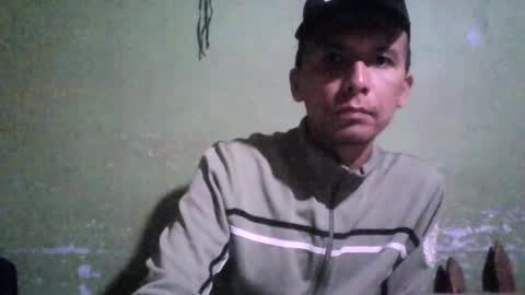 Snapshot of boycumlatino21 chatting on 6, 1, 2025 Boy online show from 6, 1, 2025