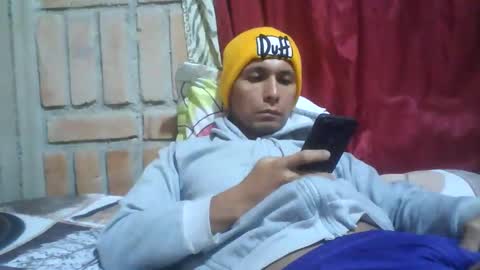 Snapshot of boycumlatino21 chatting on 7, 1, 2025 Boy online show from 7, 1, 2025