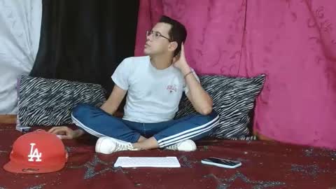 Snapshot of boyfantasies_11 chatting on 4, 12, 2025 boyfantasies_11 online show from 4, 12, 2025