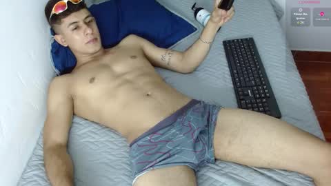 Snapshot of boyg_hots chatting on 21, 10, 2025 boyg_hots online show from 21, 10, 2025