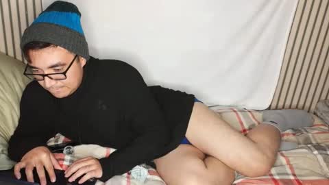 BoyInTheBeanie online show from 8, 1, 2026