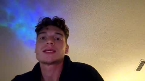 Snapshot of boynekstdoorr chatting on 4, 10, 2025 boynekstdoorr online show from 4, 10, 2025