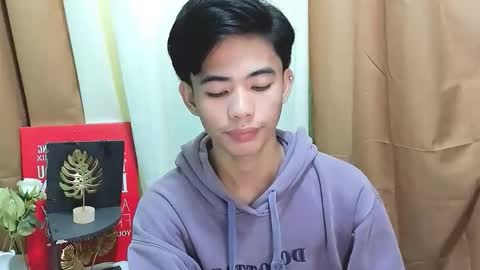 Snapshot of boynextdoor4ux chatting on 25, 10, 2025 HI IM JAMES DONT FORGET GIVE ME THUMBS UP AND JOIN TO MY FANCLUB online show from 25, 10, 2025