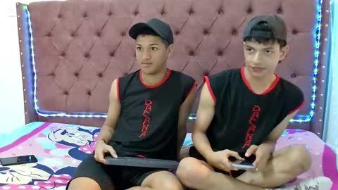 Snapshot of boys_hotparty chatting on 9, 1, 2025 ALEX - TAYLER -MIKE online show from 9, 1, 2025