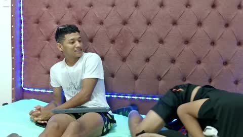 Snapshot of boys_hotparty chatting on 6, 2, 2025 ALEX - TAYLER -MIKE online show from 6, 2, 2025