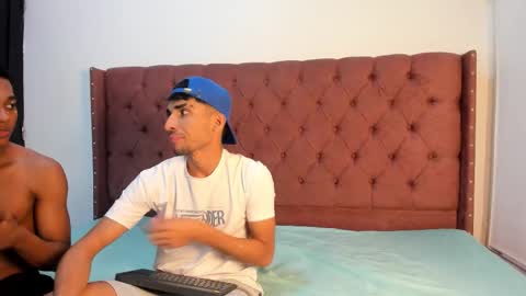 Snapshot of boys_hotparty chatting on 12, 9, 2025 ALEX - TAYLER -MIKE online show from 12, 9, 2025