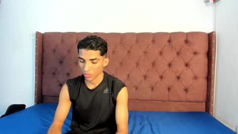 Snapshot of boys_hotparty chatting on 26, 9, 2025 ALEX - TAYLER -MIKE online show from 26, 9, 2025