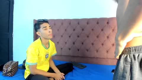 Snapshot of boys_hotparty chatting on 30, 9, 2025 ALEX - TAYLER -MIKE online show from 30, 9, 2025