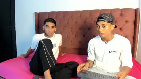 Snapshot of boys_hotparty chatting on 4, 10, 2025 ALEX - TAYLER -MIKE online show from 4, 10, 2025