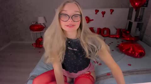 Snapshot of boysloveblondee chatting on 13, 2, 2025 BoysLoveBlondee online show from 13, 2, 2025